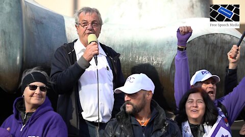 Randy Hillier speaks at First Responders Rally (Day 2) Toronto, Canada- Sunday, Nov. 7