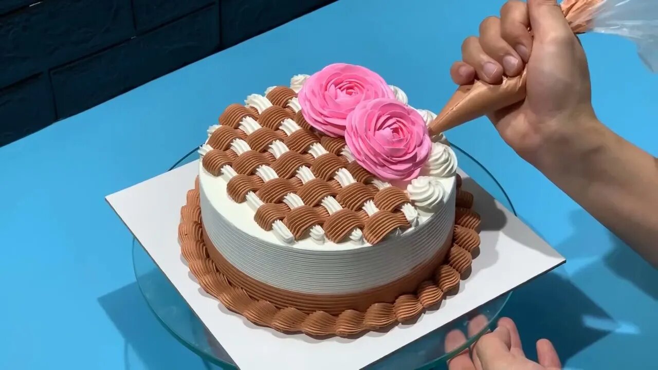 It's time to pipe with these 13 piping tips and tricks So Yummy 6