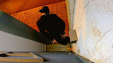 MACUMBEIRO INCORPORA NA FRENTE DE CASA E FAZ REVELAÇÕES