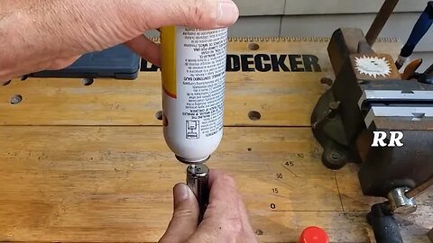 Butane lighter refill with Ronson Butane Fuel