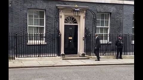 Shadow President Obama Arrives For Secret Meeting With Prime Minister Rishi Sunak