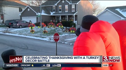 Turkey decor battle in Chalco