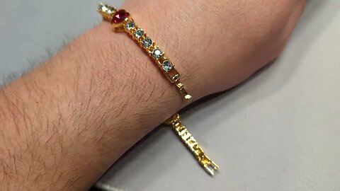 Temu Product Review: Gold Bracelet With Hearts / Gemstones
