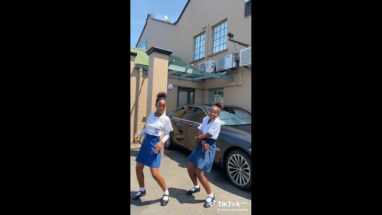 School Girls Amapiano Dance