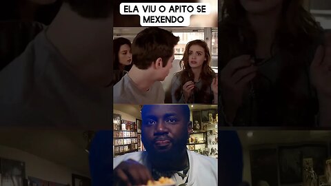 Ela viu o apito se mexendo