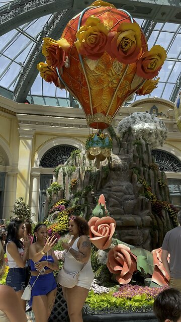 BELLAGIO GARDENS SUMMER