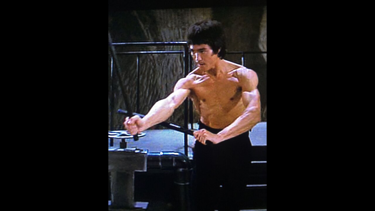 Cross kick Studio Films Bruce Lee Enter the Dragon