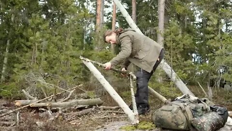 Caught & in a Storm! 3 Day Solo Bushcraft Building Shelter & Camping in Heavy Rain