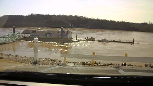 Lawrenceburg, Indiana tiki bar sinks into the Ohio River