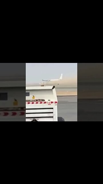 Watch How Airliner Emergency Landing Looks Like #Aviation #Flying