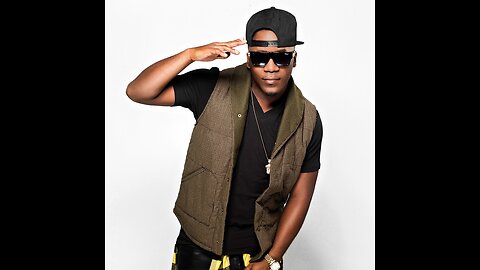 Pretty Girls (feat. Travie McCoy) [Official Video] - Iyaz
