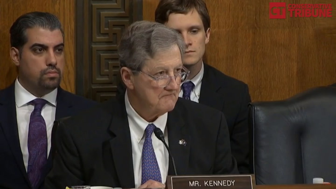'Hide Your Head in a Bag': GOP Sen. Goes Off on Dems' Kavanaugh Debacle