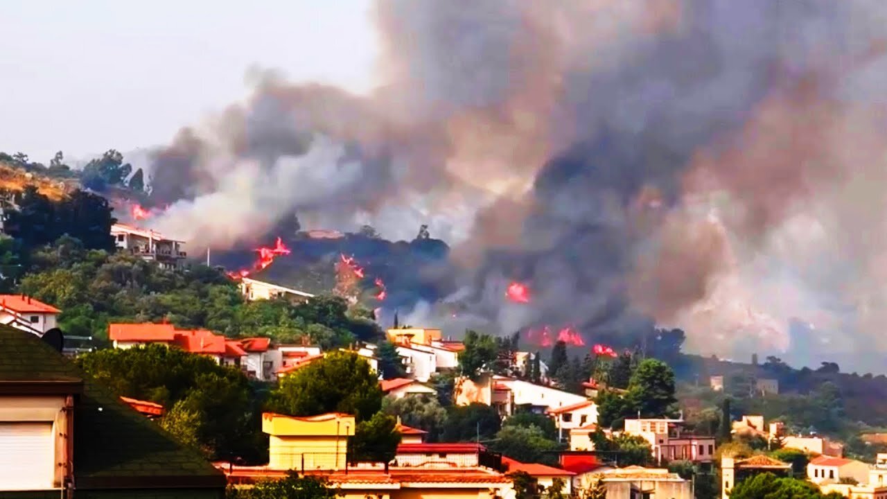 CLOAKED UFO AGENDAS: The situation has gone too far: Fire destroys a major city in Italy