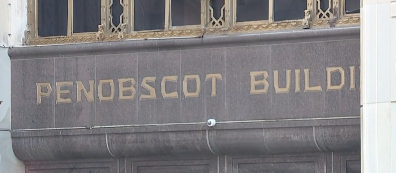 Penobscot scare traps people in elevator