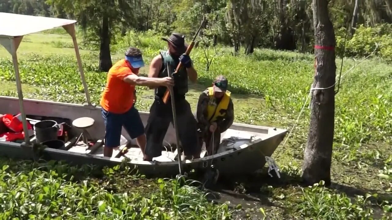 Mudbone Alligator Hunt 2014 Valen Productions