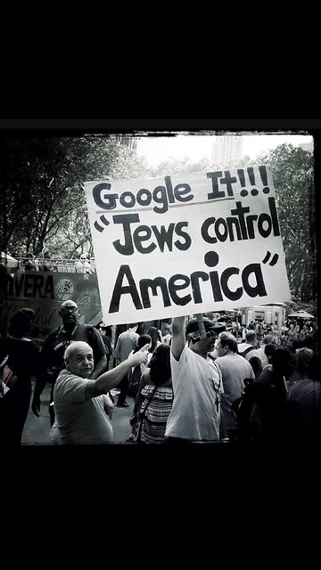 They banned this book in 1918. 👆 "Secrets of the federal reserve" by Eustace Mullins.