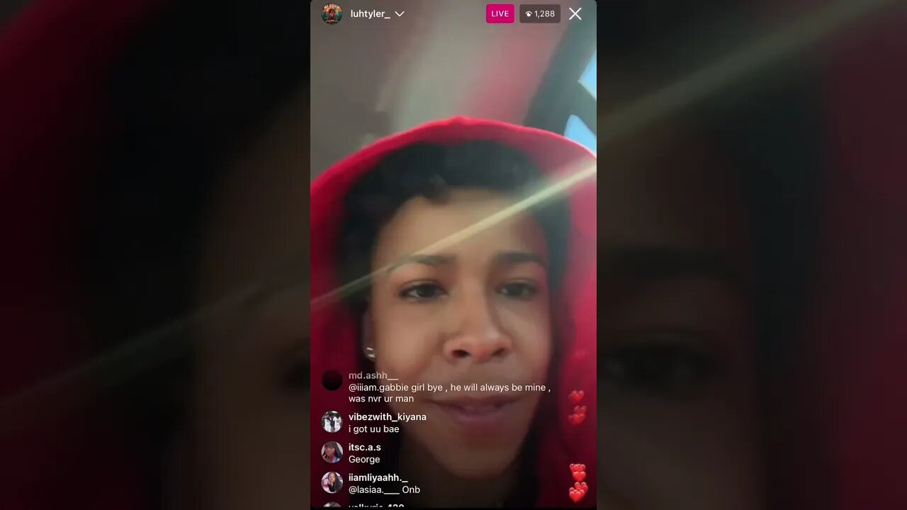 Luh Tyler Inspects Boof Jordan’s Shoes He Got Given 😂 *Instagram Live* 23.03.23.