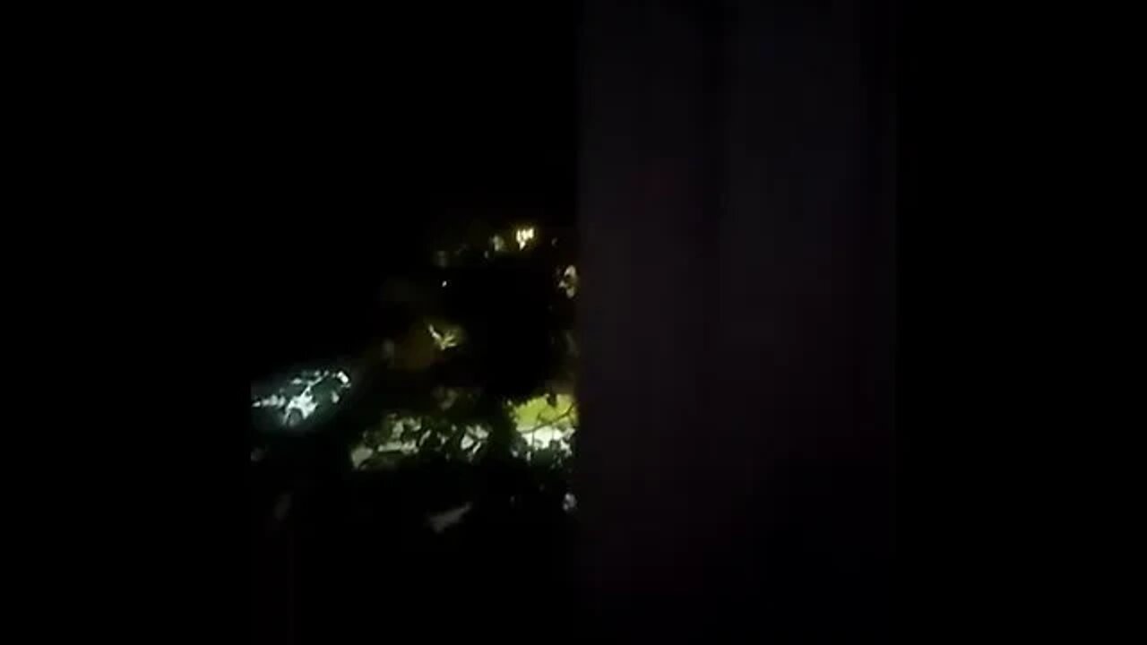 A LOOK OUTSIDE MY HOTEL ROOM!,PART 2