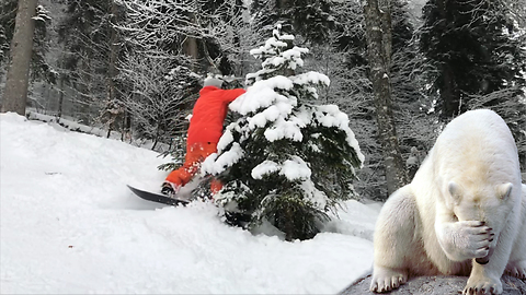 Amazing snowboard crash