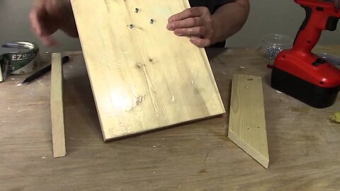 Make a Wooden Sculpting Easel for Masks