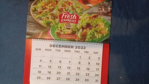 CALENDAR REVIEW : Fresh EXPRESS 2023 Expandable Calendar.