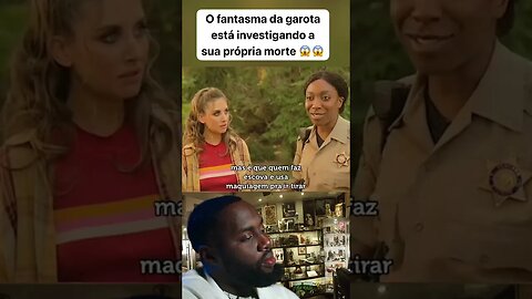 O fantasma da garota está investigando a sua própria morte