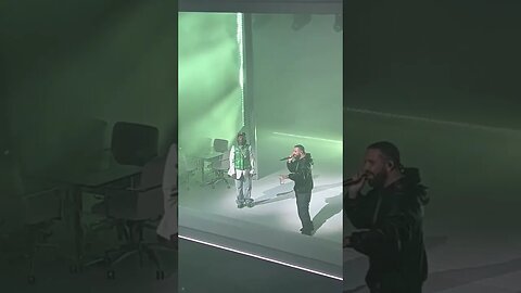 Drake Give Uzi His Flowers After Apollo Performance