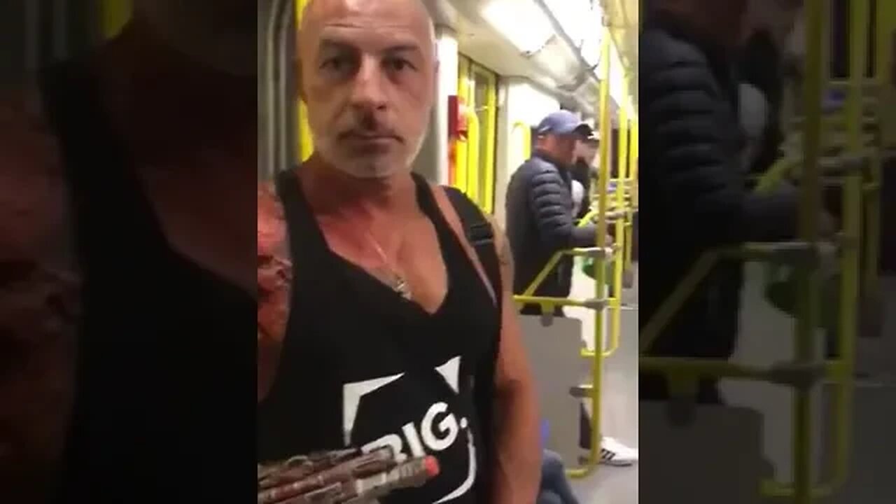 Shredded dude enters the train