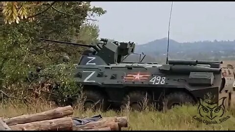 Two BTR 82s of the Russian army are fighting