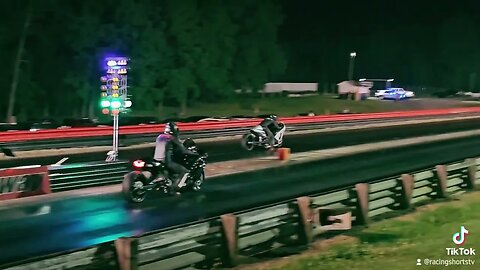 Two Bikes do battle at Mooresville Dragway