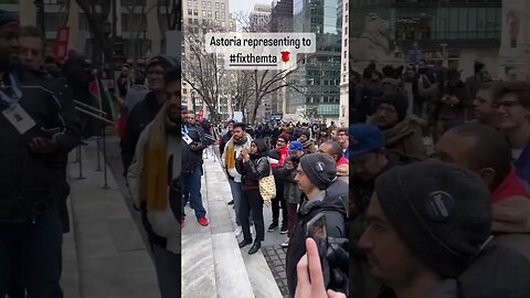 #double #duty. Viya @gonzalez4ny Ig #subway #nyc #RidersAlliance #fixthemta #6minutemta #6minutemta