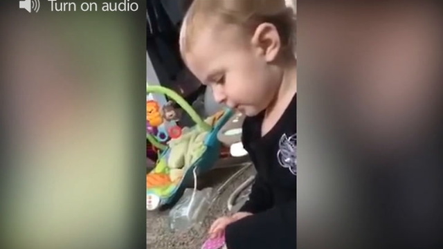 Check Out Dolly Parton's Reaction To Viral Video Of 2-Yr-Old Girl Belting Out "Jolene"