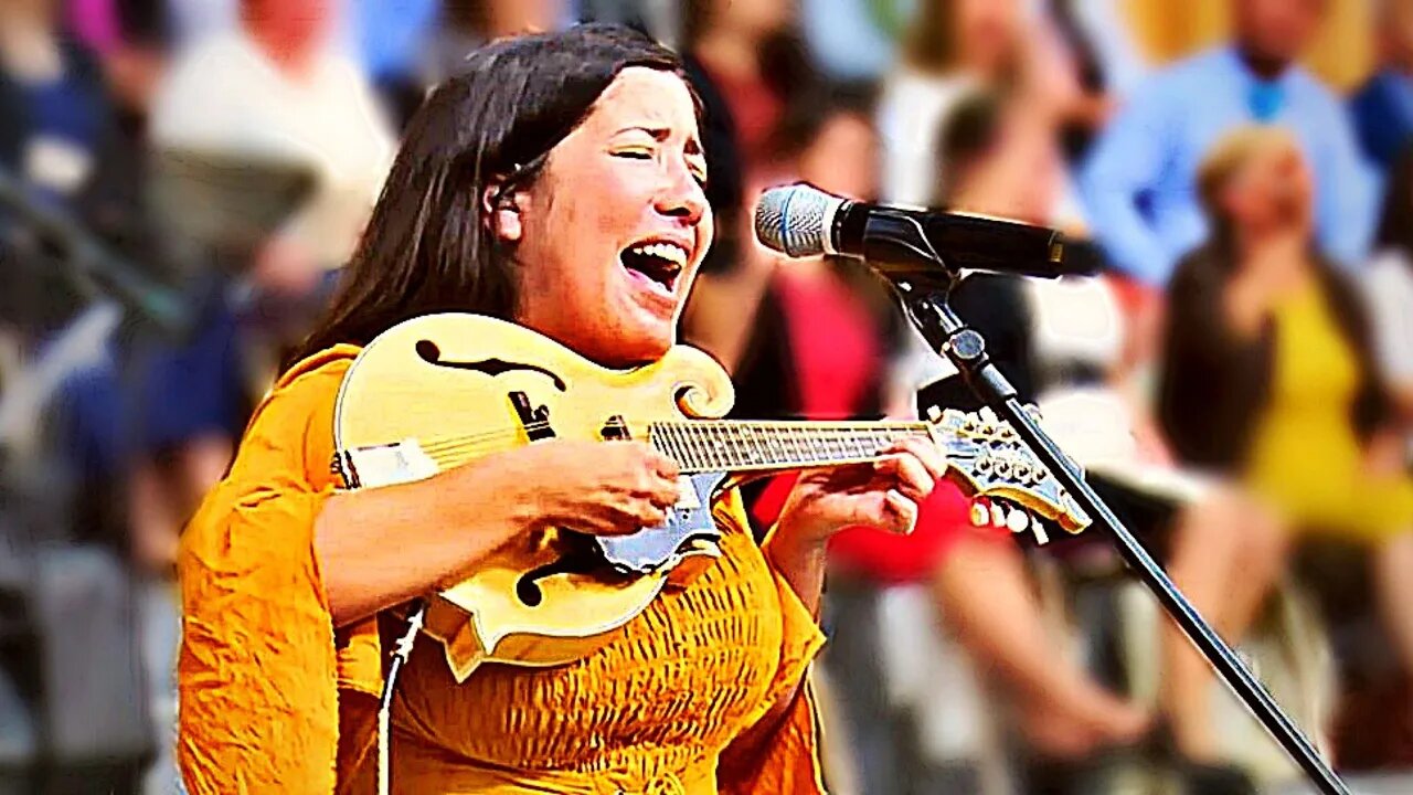 Sem Palavras!! 🔥😭 Com Muita Unção Gladys Toca e Louva essa Linda Canção - MORA MI VIDA