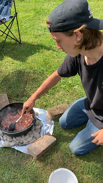 Jambalaya in Dutch Oven Part 1