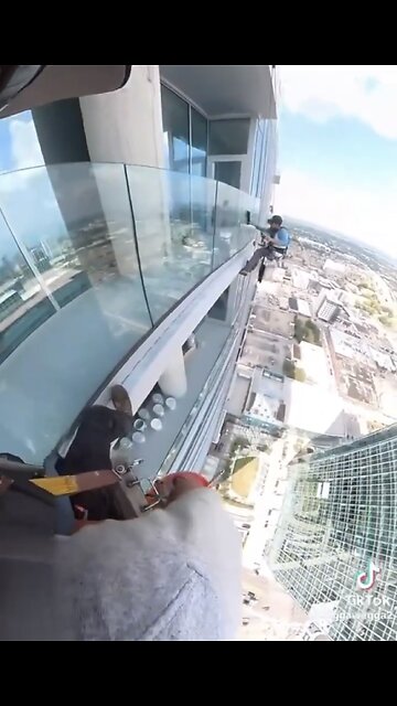 WINDOW WASHING🏢🪟🌇📸SKYSCRAPER BUILDINGS🪟🏙️💫