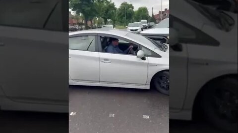 CAR CRASH ROAD RAGE