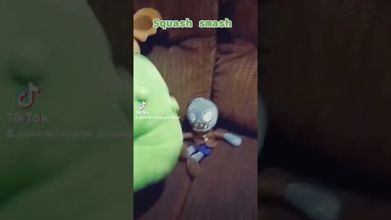 Pvz plush Squash smash #plushtoys #plush #pvz #shorts #fyp #pvz #pvz2 #tiktok #viral #funny #comedy
