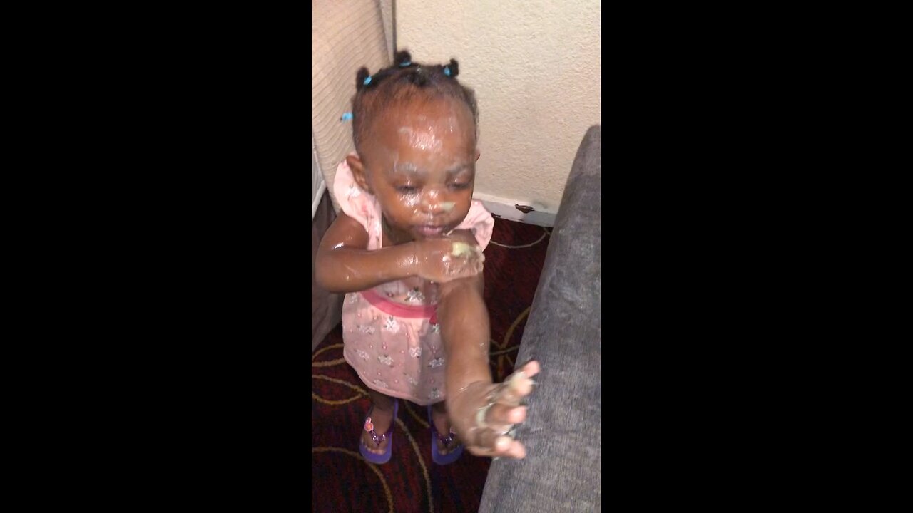 Toddler creates a mess with Vaseline jelly 😂😂😂