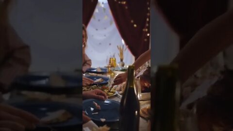 Thanksgiving 2022 | Slicing Turkey | #thanksgiving2022 #shorts #short #eating #dinner 1 Minute #3