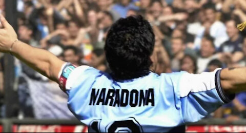 永遠的馬拉多納，宣告了一個時代和一代人的夢想正式終結。Maradona forever