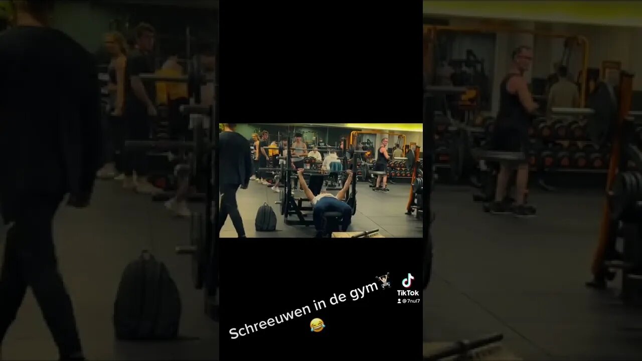 Schreeuwen in de gym😂😂😂 #fyp #voorjou #prank #lol #fypシ #7nul7 #vlog #youtube #foryou #foryoupage