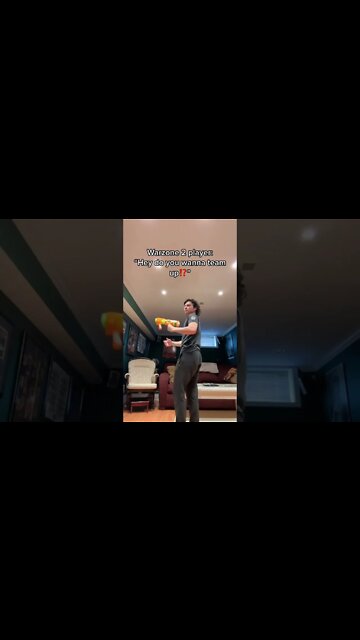 When Somone Wants To Team In Warzone 2…🔫😂 | #shorts #warzone2 #funny