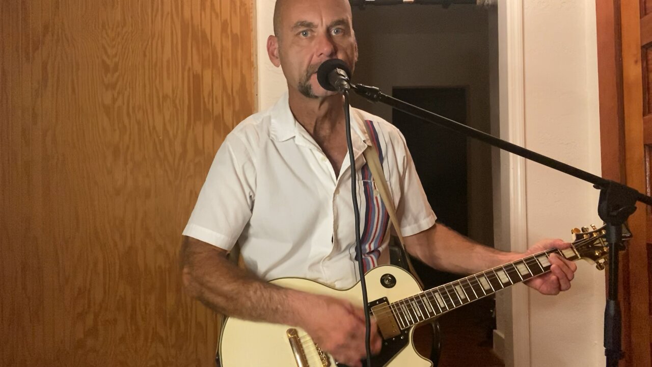 Learn Just stay here and drink Guitar lesson