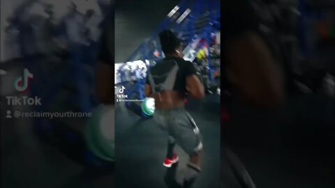 As a man you should never take her seriously if she identifies as a serial dater 😎😈🤴🏾