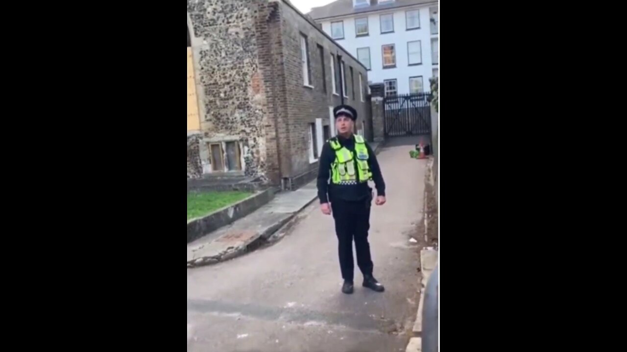 How to get away from police in England.