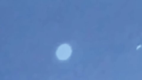 sphere UFO turns speeds up/cloaks