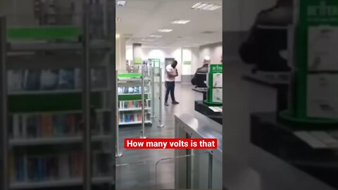 HOW MANY VOLTS 🤔🤔🤔 #shorts #youtubeshorts #viral #foryou #subscribe
