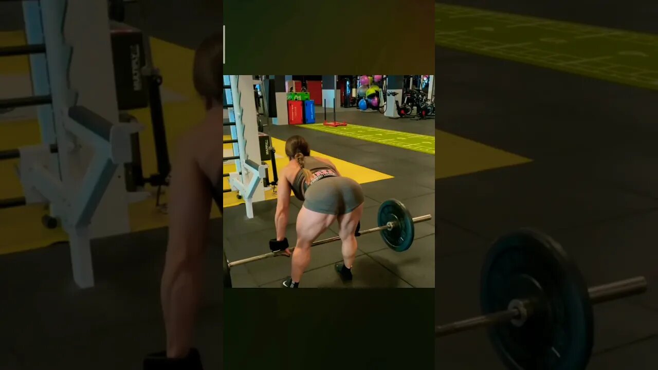 Hot Deadlift workout routine #shorts #gymmotivation #bodybuilding #femalefitness #deadlift #gymlife