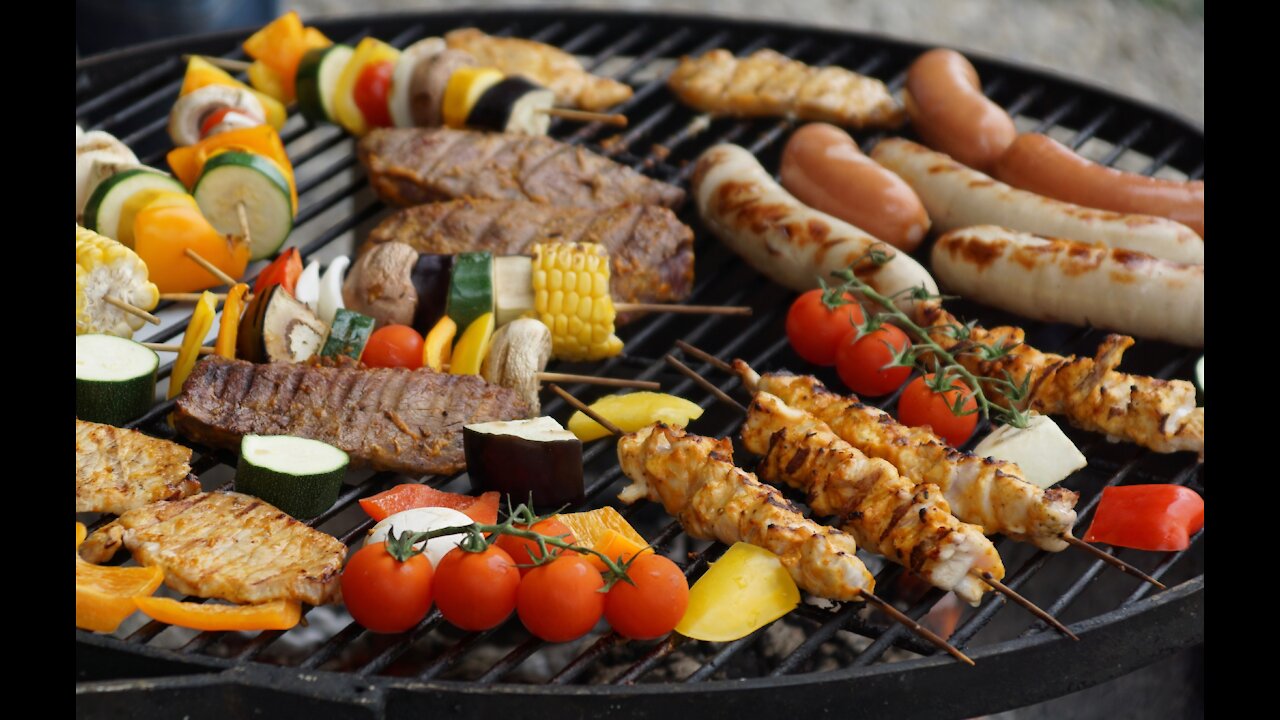 Grill the barbecue