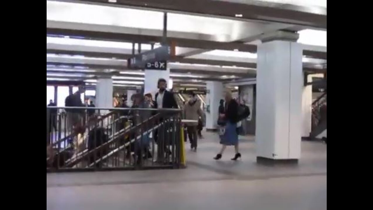 Scene at Wynyard Station in Sydney days before mask mandates are dropped